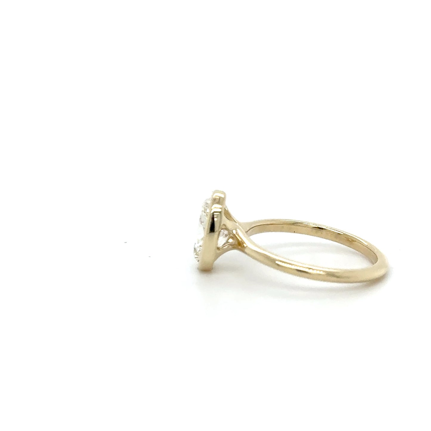 Oval Bazel Setting Solitaire Ring