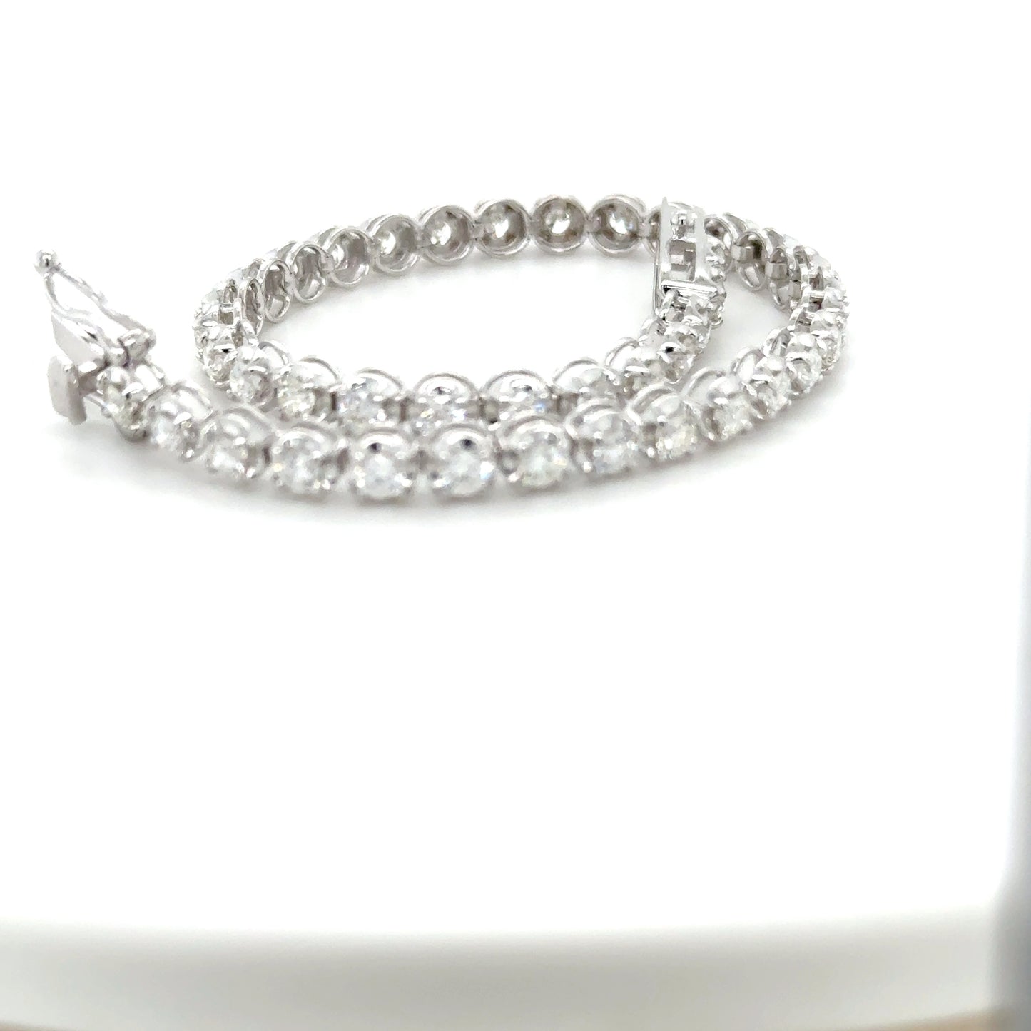Diamond Tennis Bracelet Illusion Setting