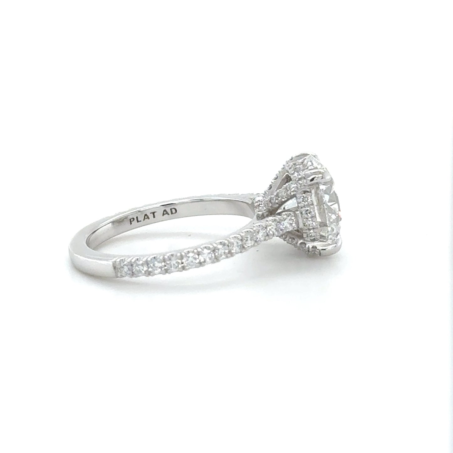 Classic Diamond Engagement Ring with Basket Diamond